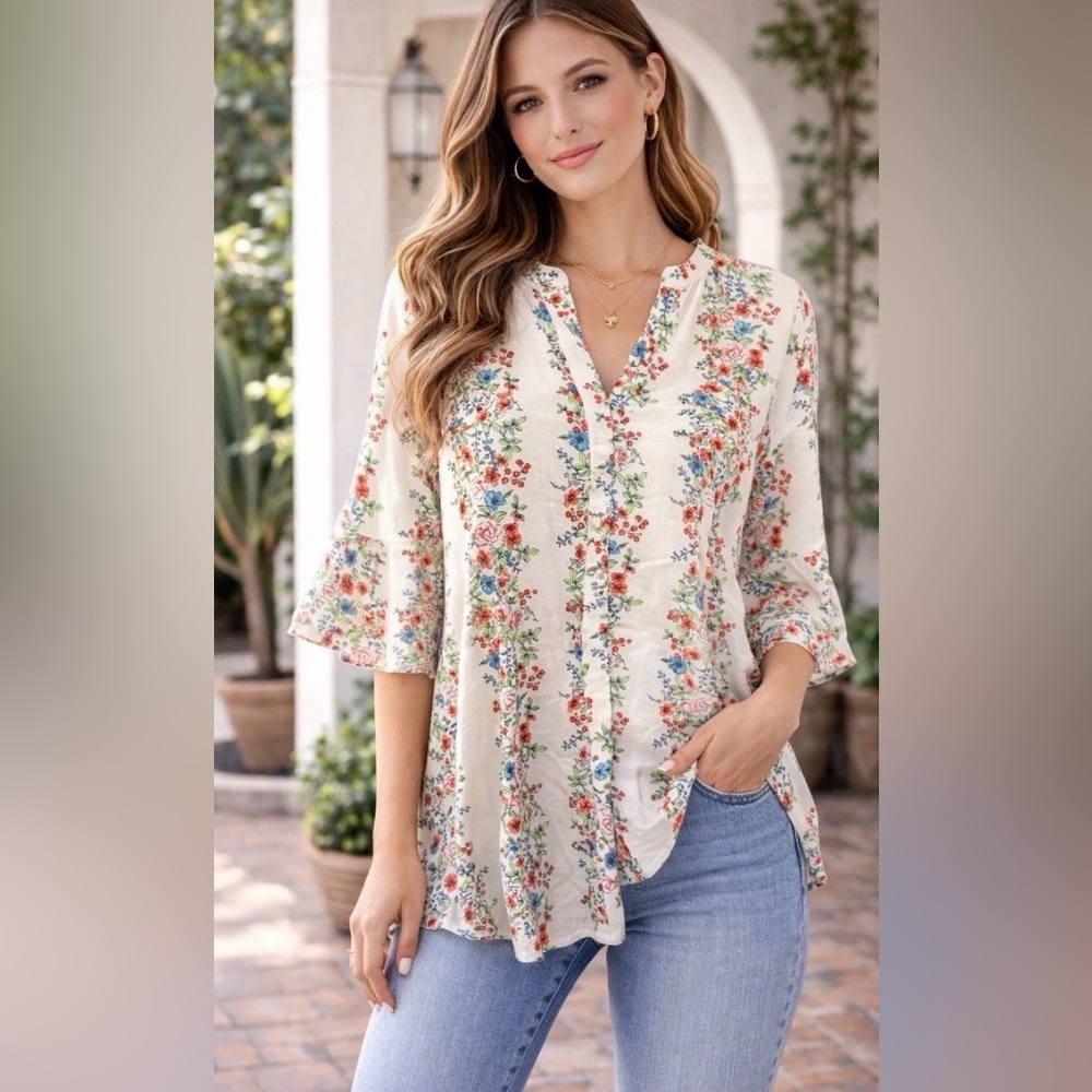 MATILDA JANE Women’s Our Atlas Wish You Were Here Button Front Top - Large